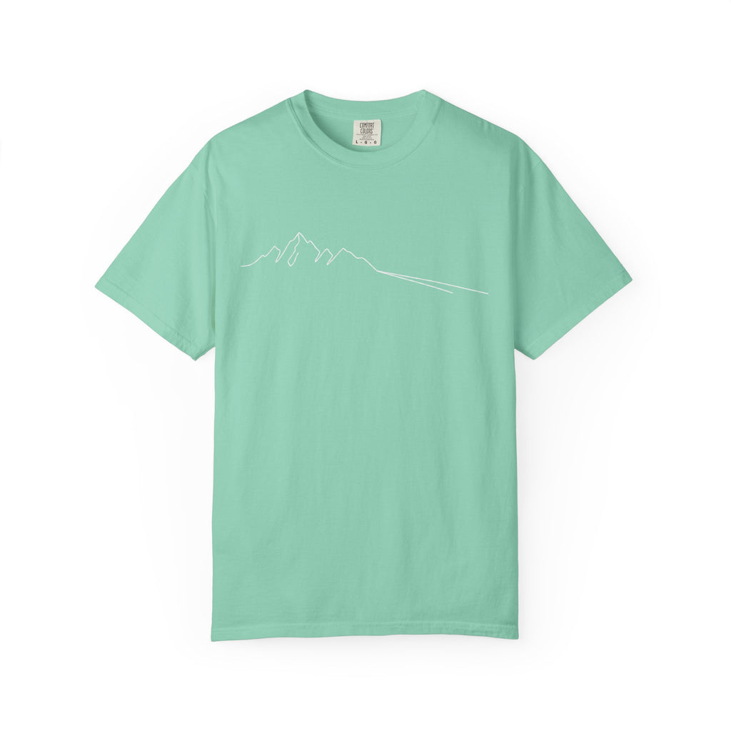 Mountain Outline T-Shirt — Minimalist Hiking Tee